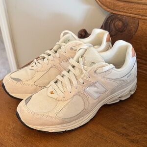 New Balance Women's 2002R Sea Salt and Caramel Sneakers